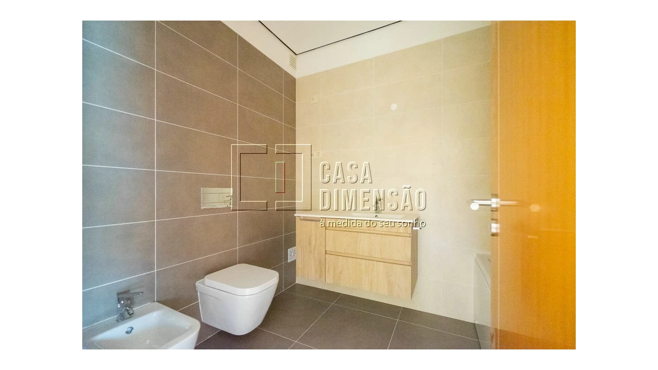 Apartamento T2 para Venda em Barcarena Foto 23