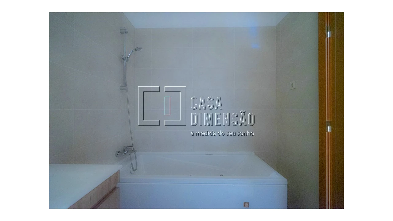 Apartamento T2 para Venda em Barcarena Foto 24
