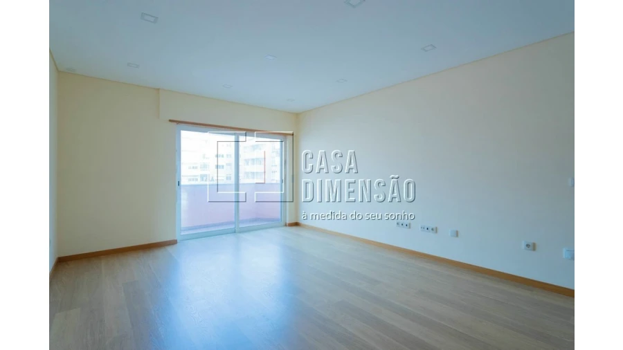 Apartamento T2 para Venda em Barcarena Foto 5