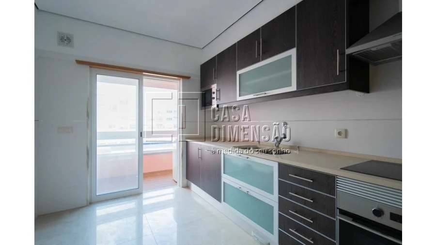 Apartamento T2 para Venda em Barcarena Foto 8