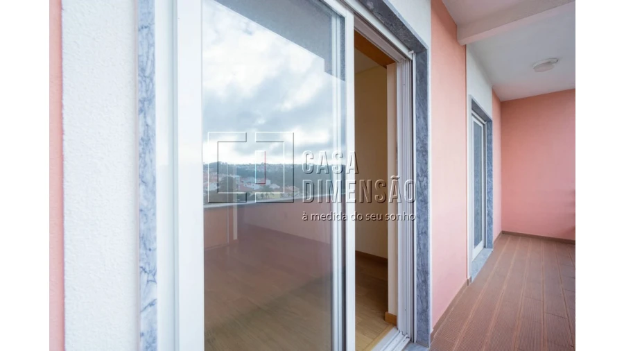 Apartamento T2 para Venda em Barcarena Foto 17