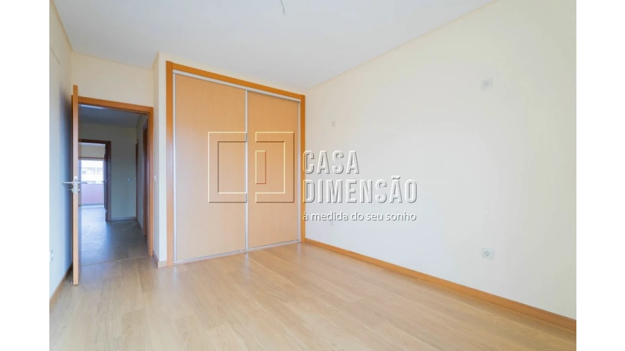 Apartamento T2 para Venda em Barcarena Foto 20