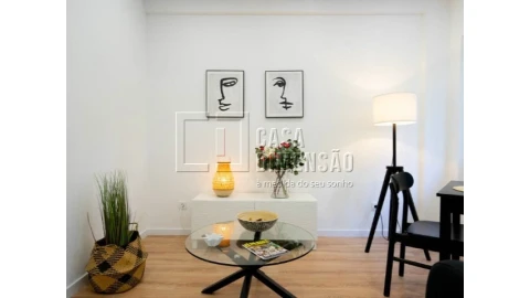 Apartamento T3 para Venda em Benfica