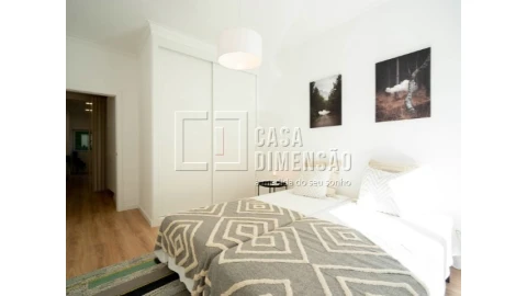 Apartamento T3 para Venda em Benfica