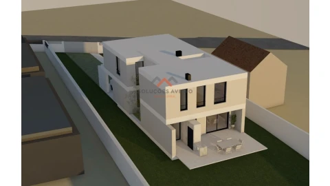 Moradia T4 para Venda em Santa Joana