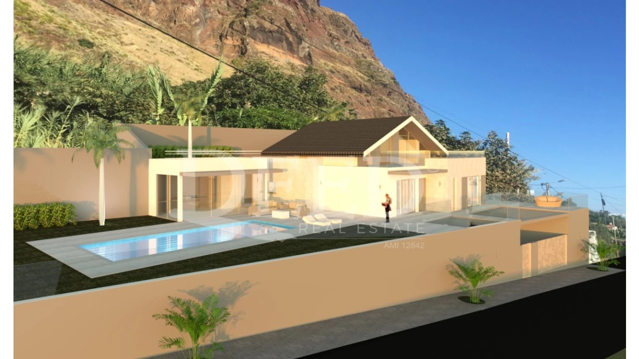 Moradia T4 para Venda em Paul do Mar Foto 4