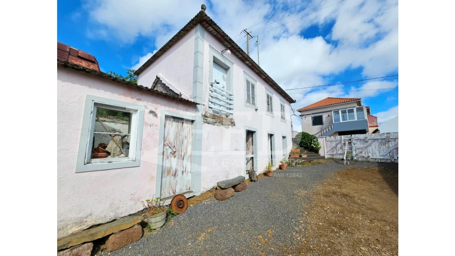 Moradia T2 para Venda em Fajã da Ovelha Foto 2