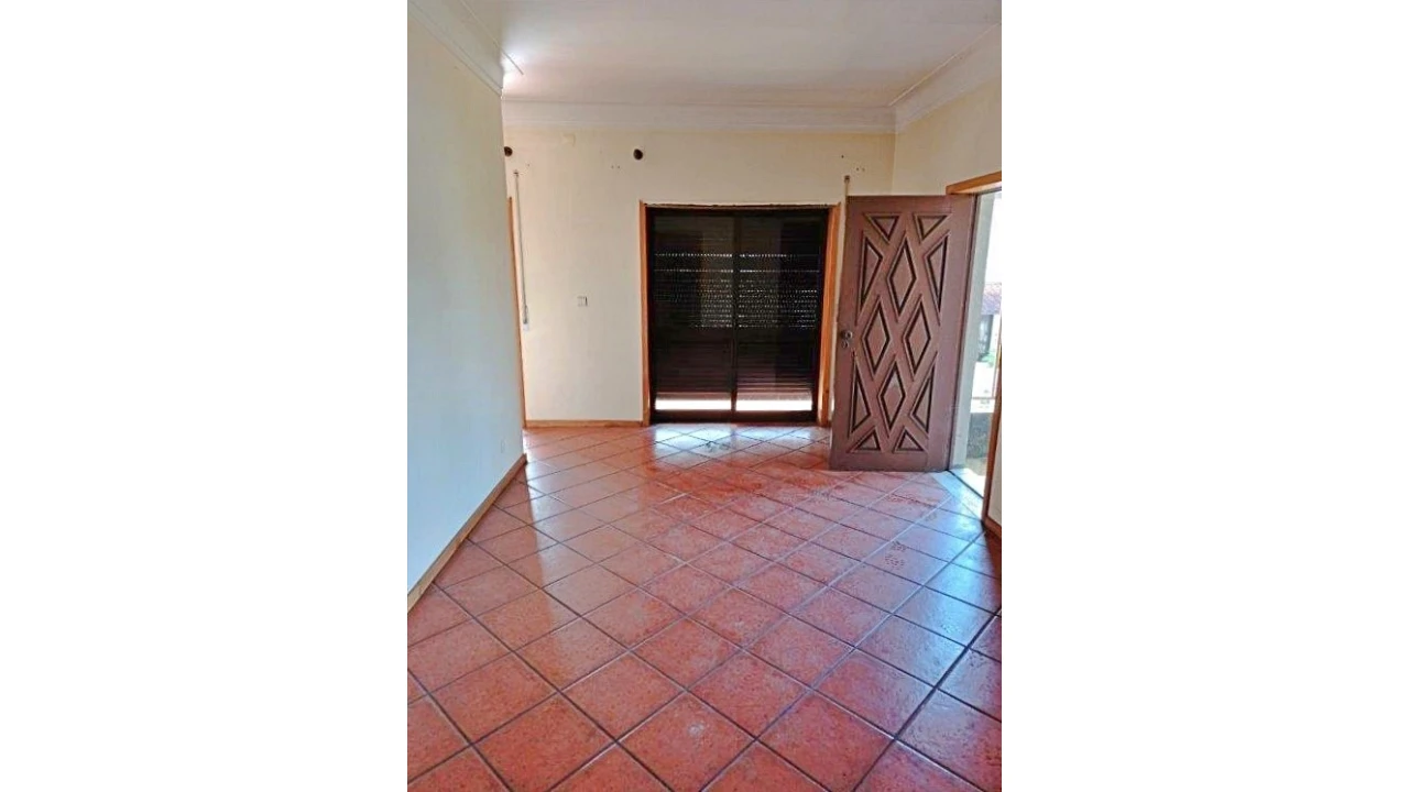 Prédio para Venda em Vila das Aves Foto 6