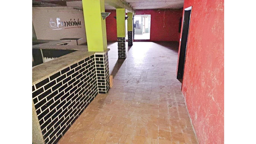 Prédio para Venda em Vila das Aves Foto 13