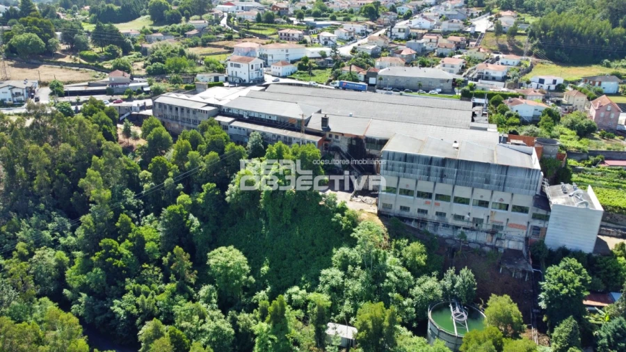 Armazém para Venda em Rebordões Foto 3