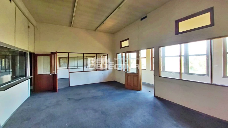 Armazém para Venda em Rebordões Foto 12