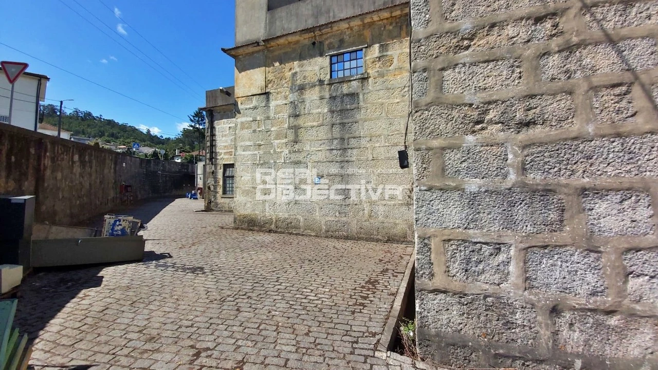 Armazém para Arrendamento em Rebordões Foto 28