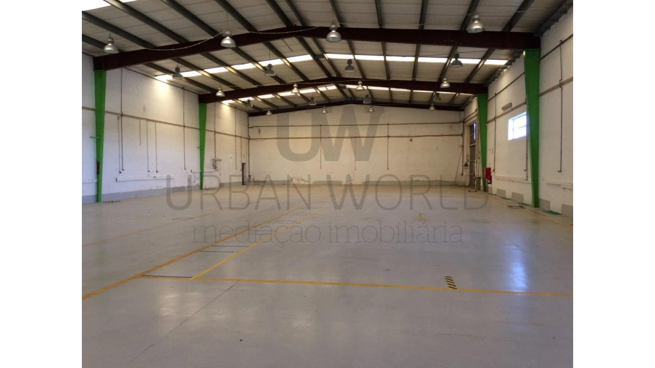 Armazém para Arrendamento em Mafra Foto 2