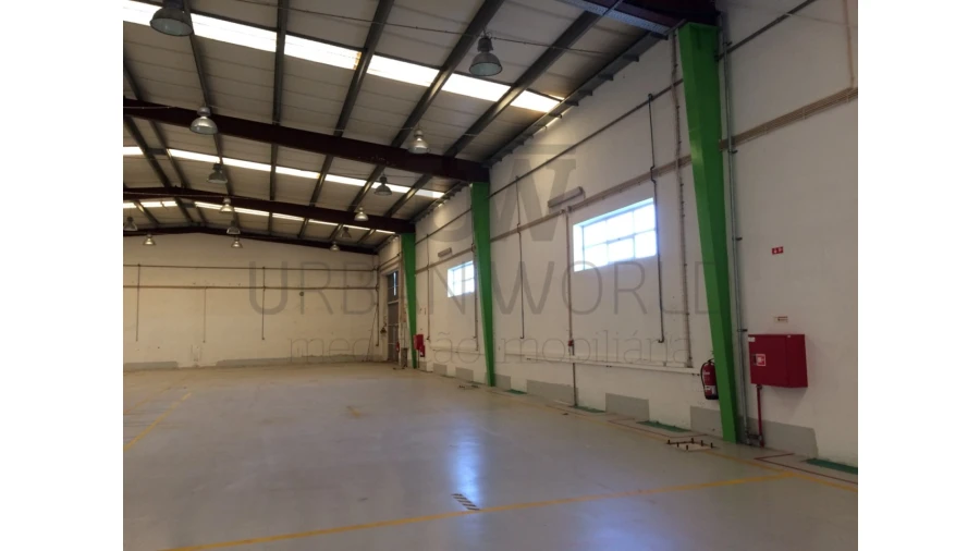 Armazém para Arrendamento em Mafra Foto 8