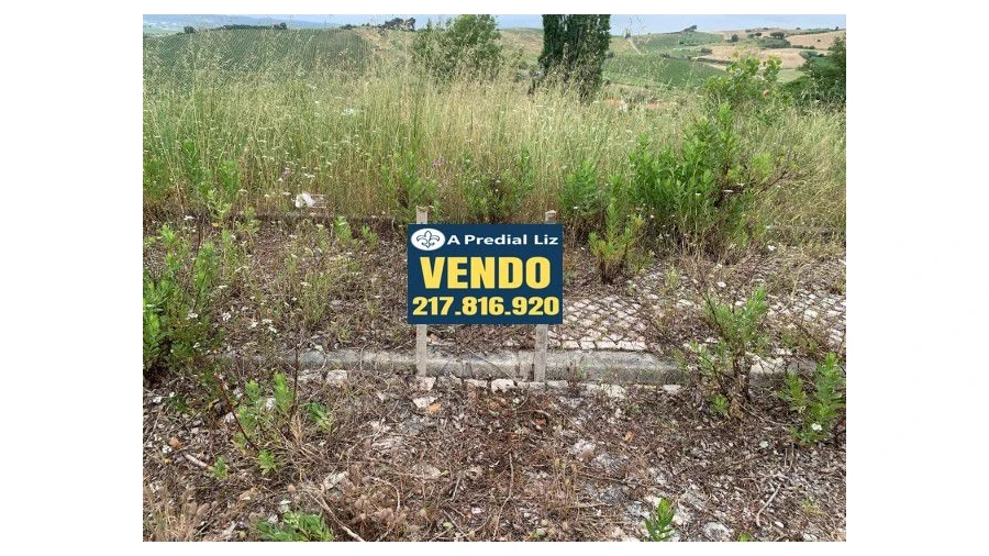 Terreno para Venda em Carvoeira e Carmões