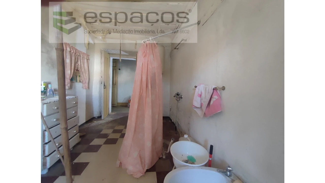 Moradia T5 para Venda em Póvoa de Rio de Moinhos e Cafede Foto 16