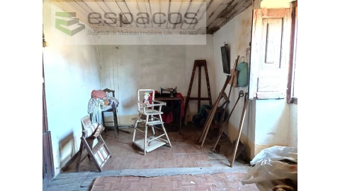 Moradia T5 para Venda em Póvoa de Rio de Moinhos e Cafede