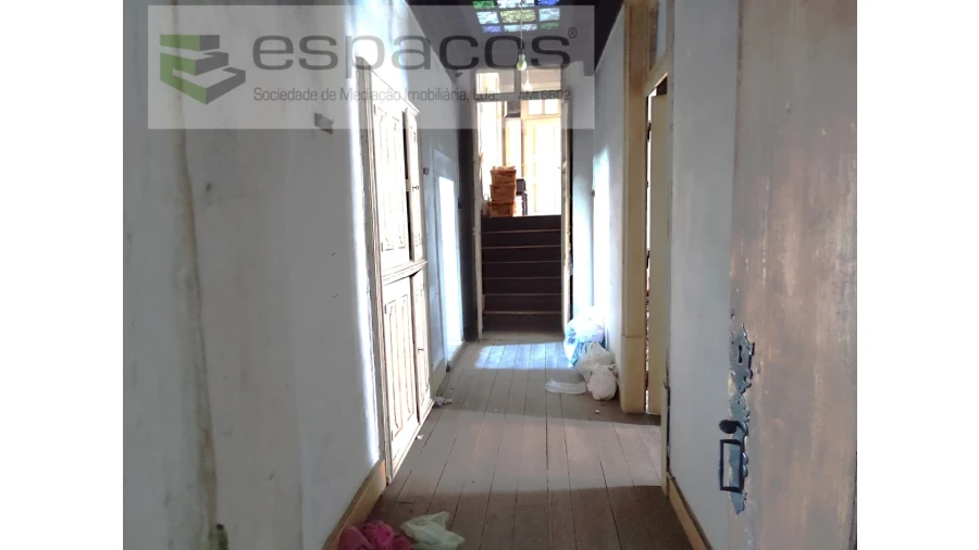 Moradia T5 para Venda em Póvoa de Rio de Moinhos e Cafede Foto 15