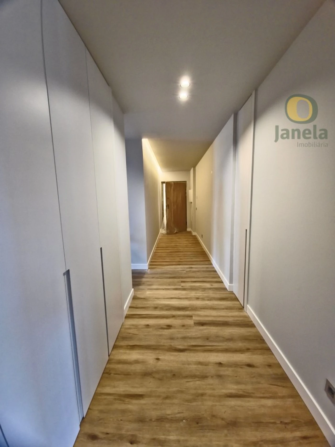 Apartamento T5 para Venda em Faro (Sé e São Pedro) Foto 23