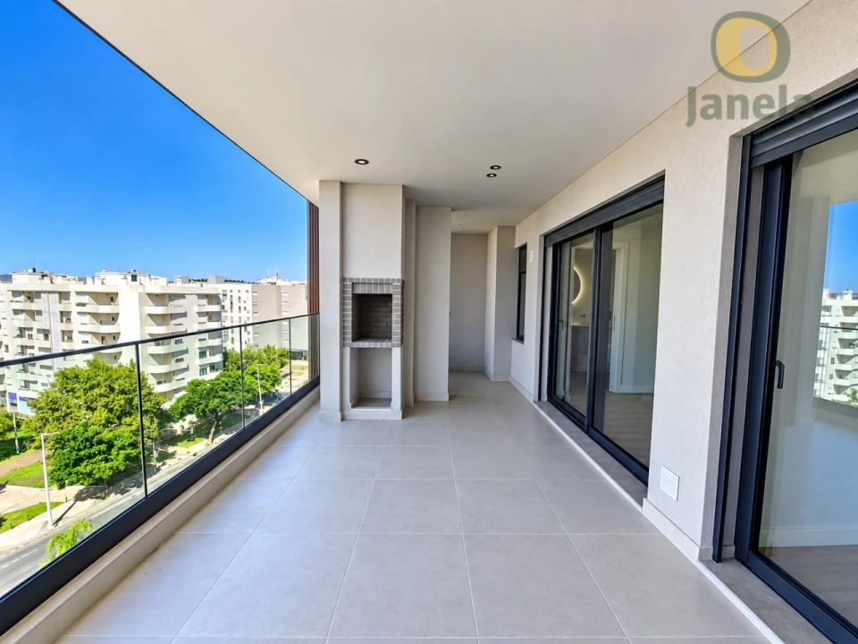 Apartamento T5 para Venda em Faro (Sé e São Pedro) Foto 5