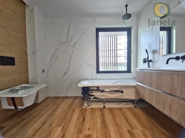 Apartamento T5 para Venda em Faro (Sé e São Pedro)