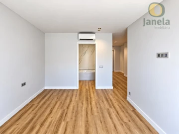 Apartamento T5 para Venda em Faro (Sé e São Pedro)