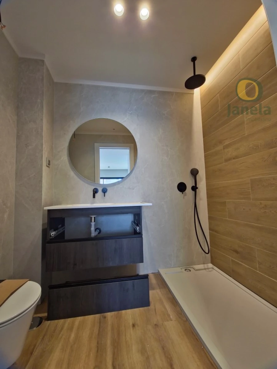 Apartamento T5 para Venda em Faro (Sé e São Pedro) Foto 17