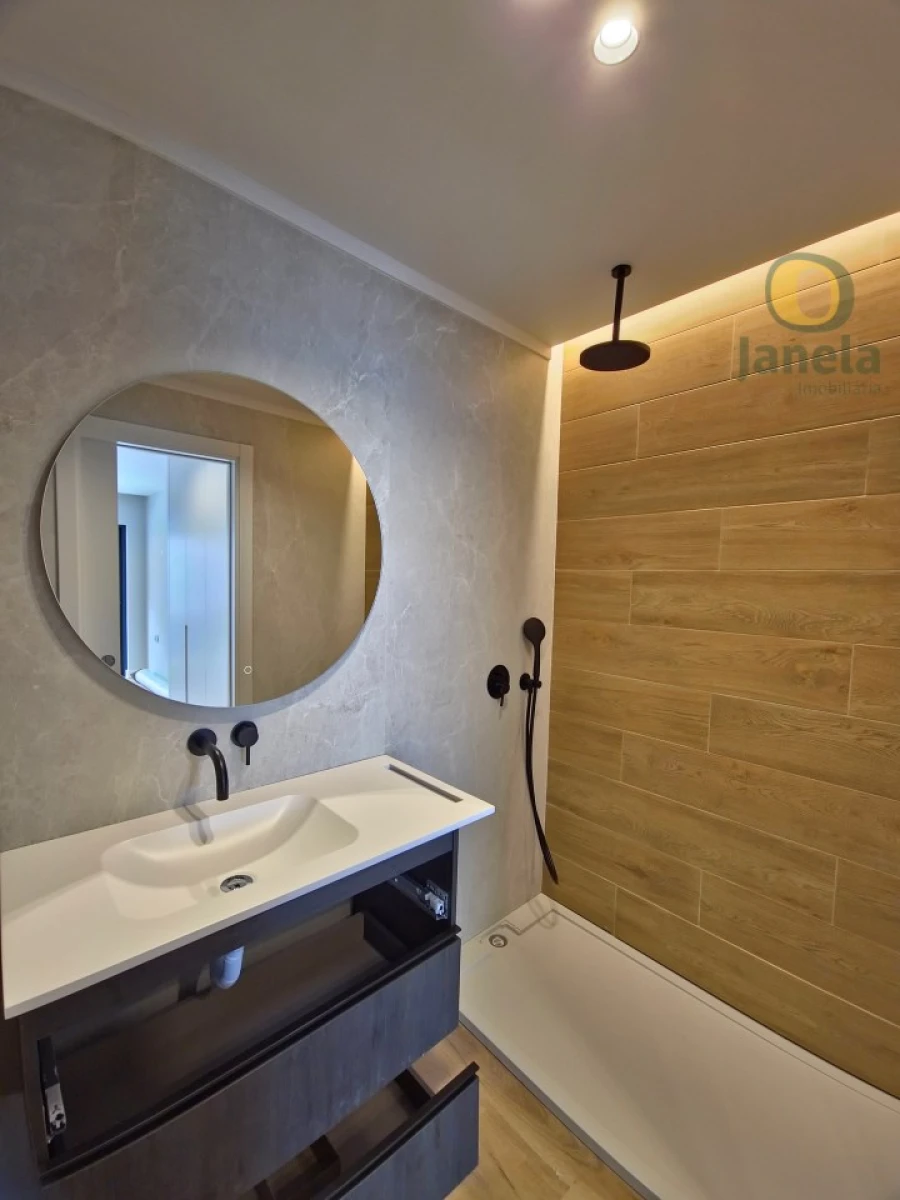 Apartamento T5 para Venda em Faro (Sé e São Pedro) Foto 22