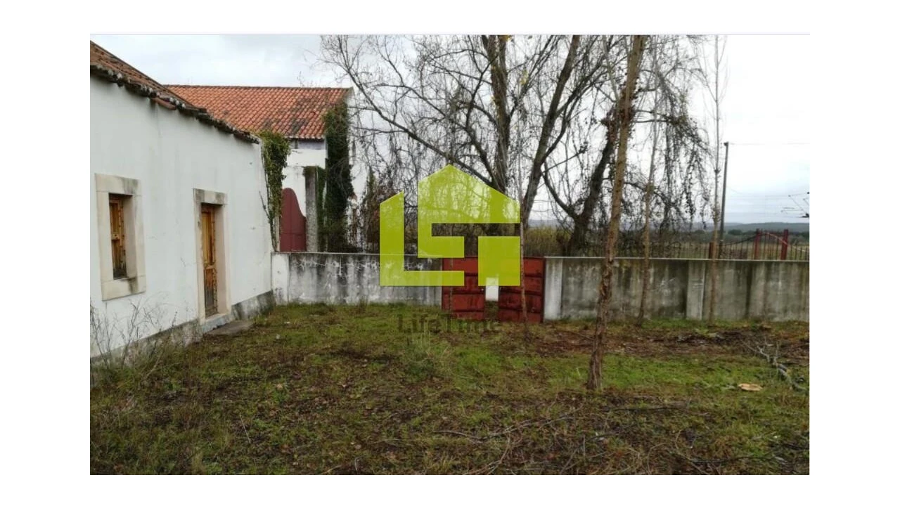 Moradia T5 para Venda em Santa Margarida da Coutada Foto 10