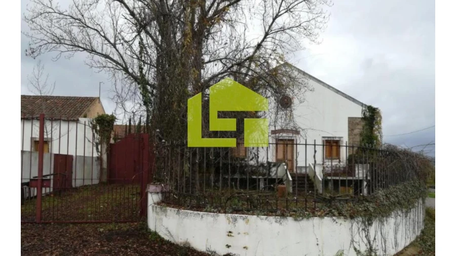 Moradia T5 para Venda em Santa Margarida da Coutada Foto 2