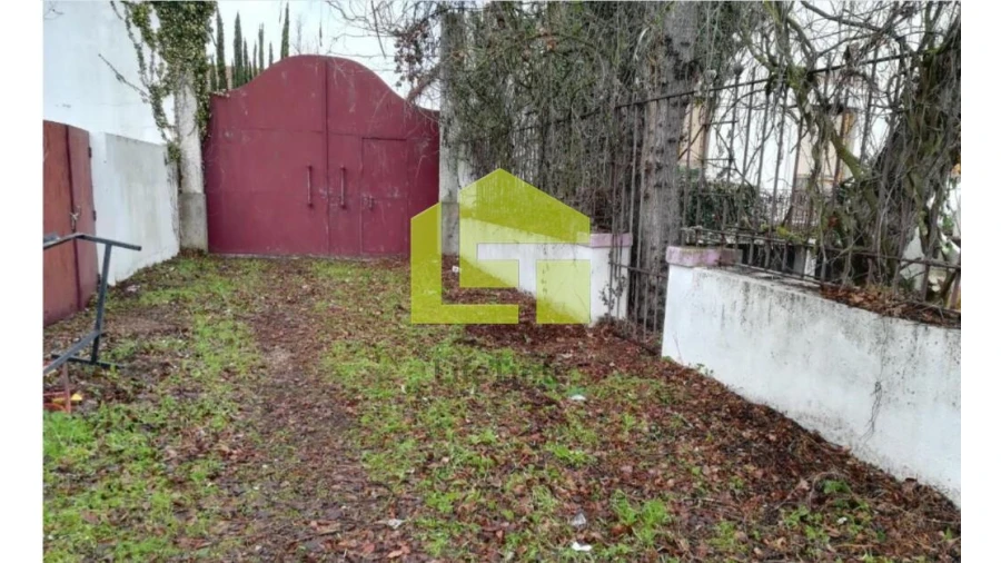 Moradia T5 para Venda em Santa Margarida da Coutada Foto 12