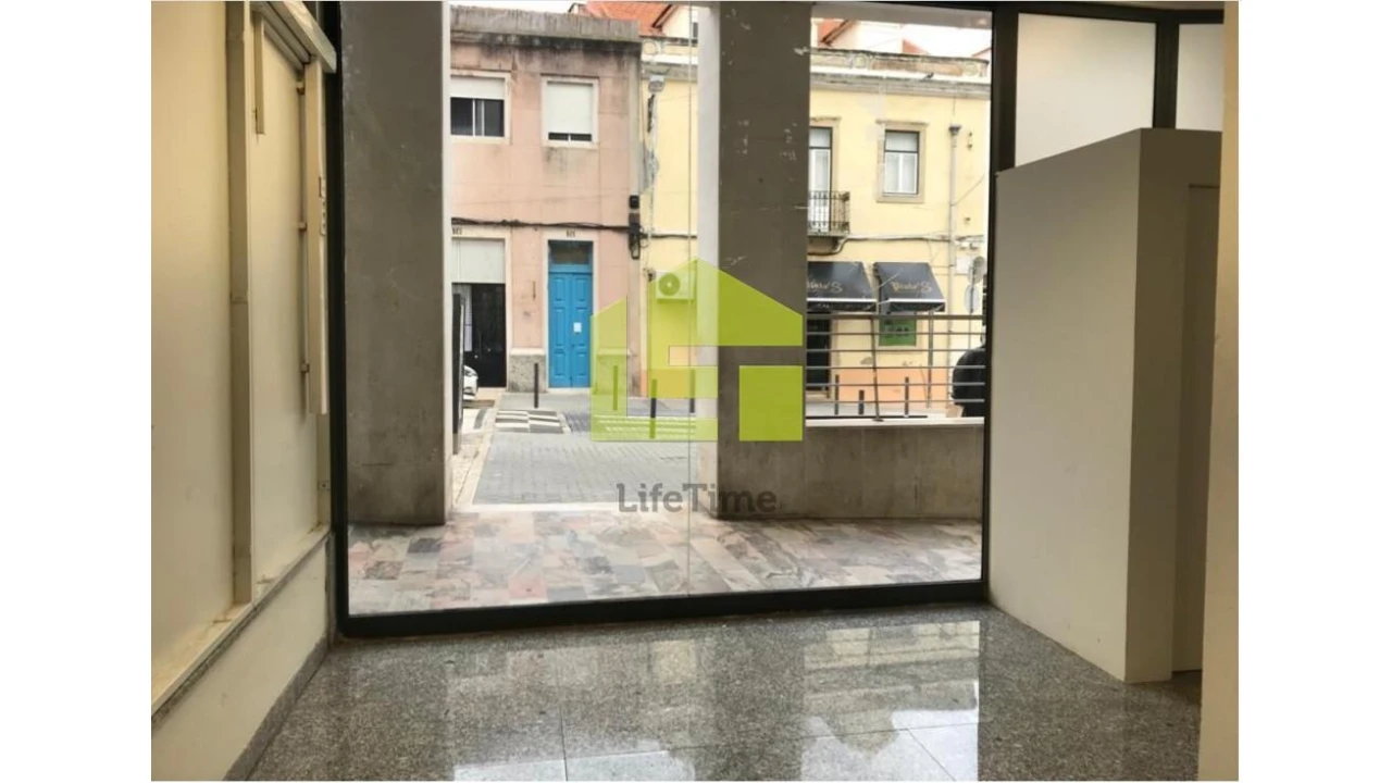 Loja para Venda em Avenidas Novas Foto 4