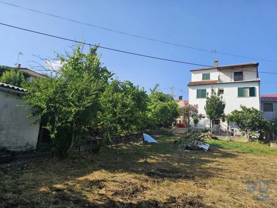 Moradia T3 para Venda em Parada e Faílde Foto 4