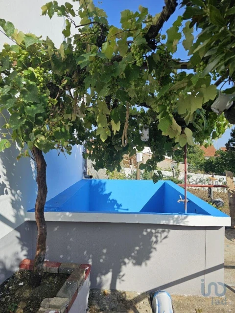 Moradia T3 para Venda em Parada e Faílde