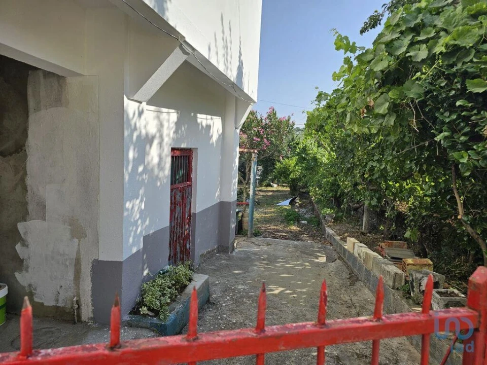 Moradia T3 para Venda em Parada e Faílde Foto 9