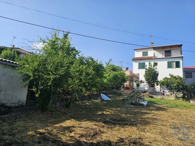 Moradia T3 para Venda em Parada e Faílde Foto 4