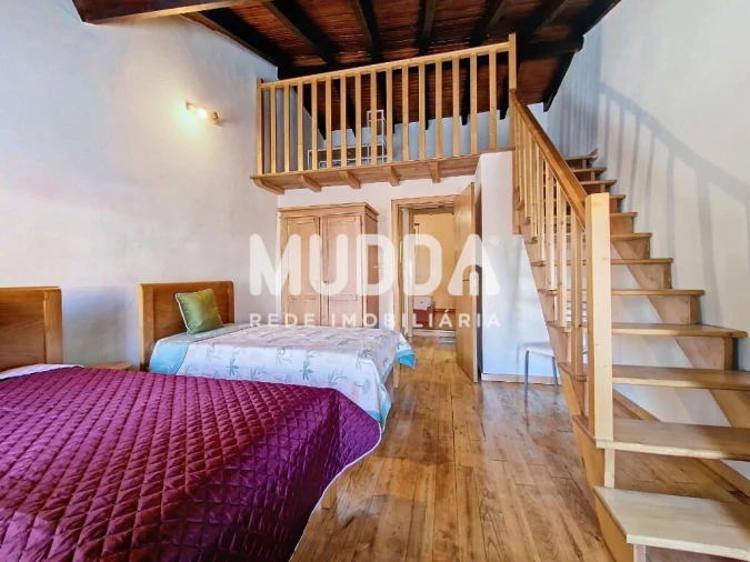 Prédio para Venda em Sé, Santa Maria e Meixedo Foto 8