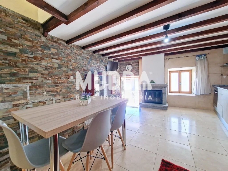 Prédio para Venda em Sé, Santa Maria e Meixedo Foto 5