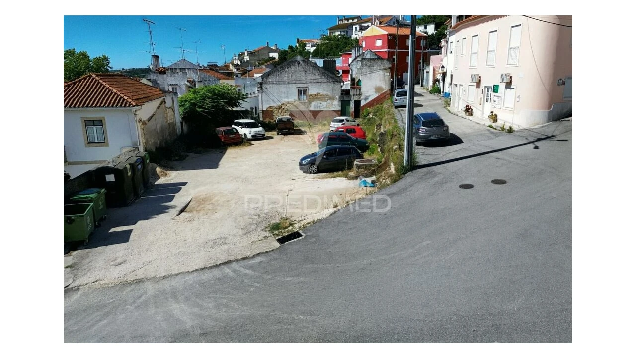 Terreno para Venda em Pernes Foto 1