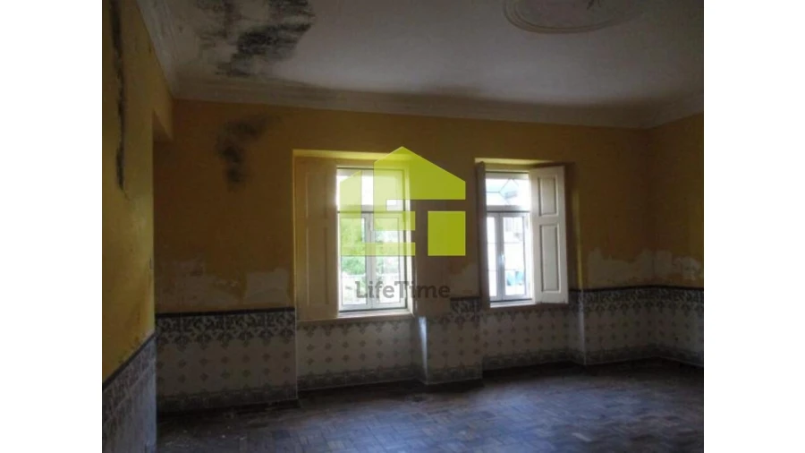 Moradia T5 para Venda em Mouriscas Foto 3