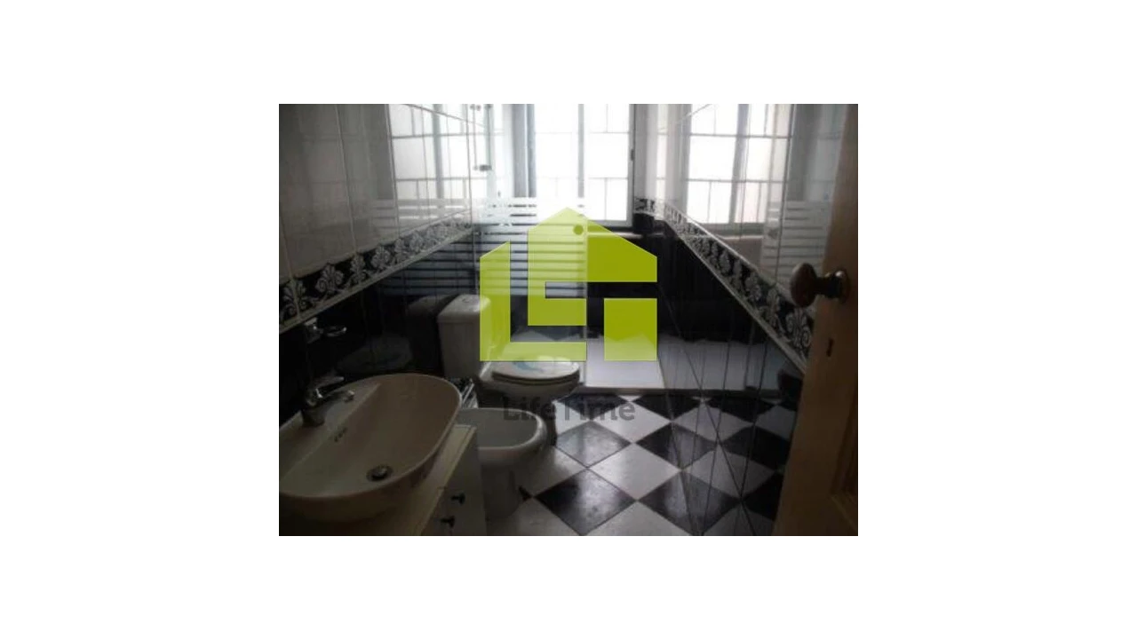 Moradia T5 para Venda em Mouriscas Foto 7