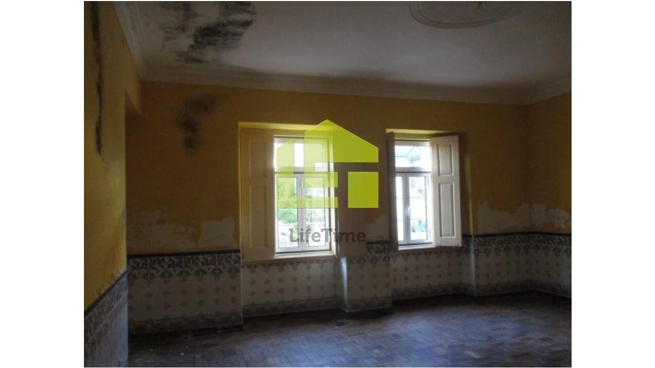 Moradia T5 para Venda em Mouriscas Foto 3