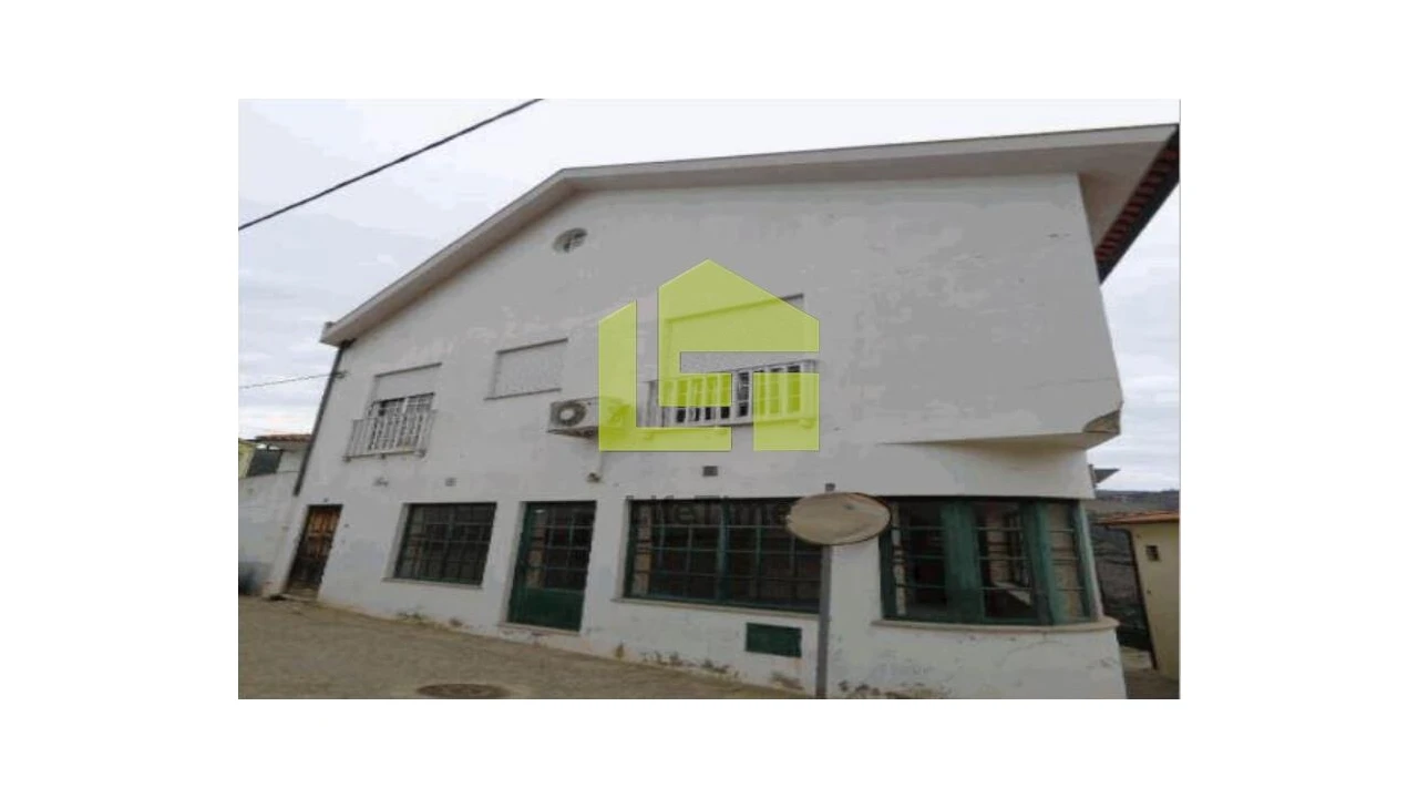 Moradia T2 para Venda em Ervedosa do Douro Foto 1