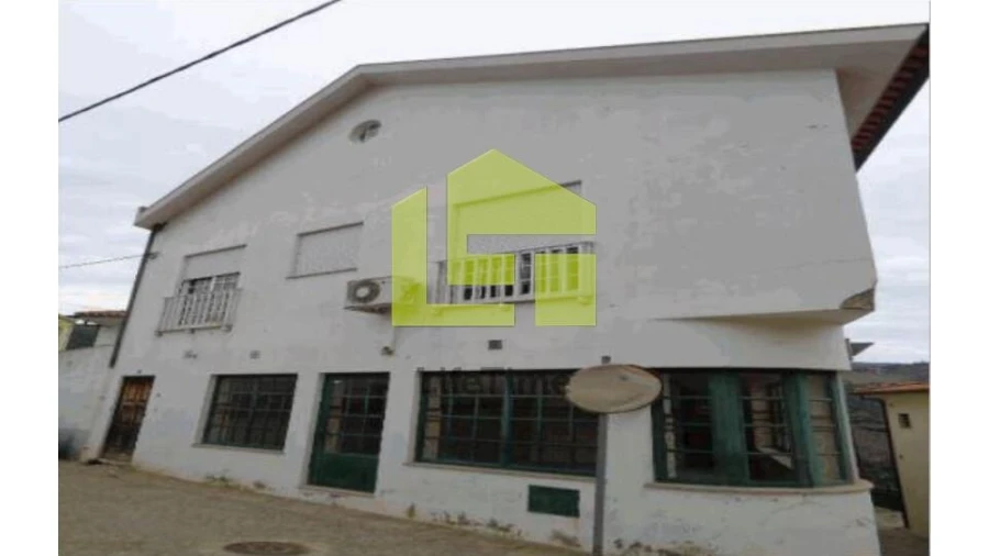 Moradia T2 para Venda em Ervedosa do Douro Foto 1