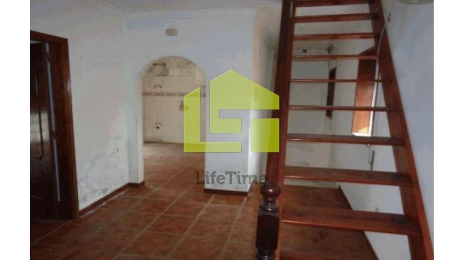 Moradia T2 para Venda em Ervedosa do Douro Foto 4