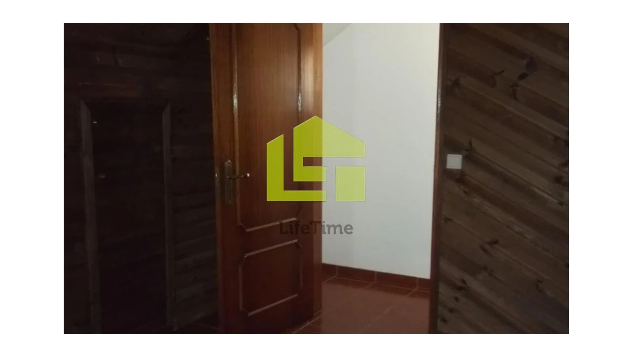 Moradia T2 para Venda em Ervedosa do Douro Foto 8