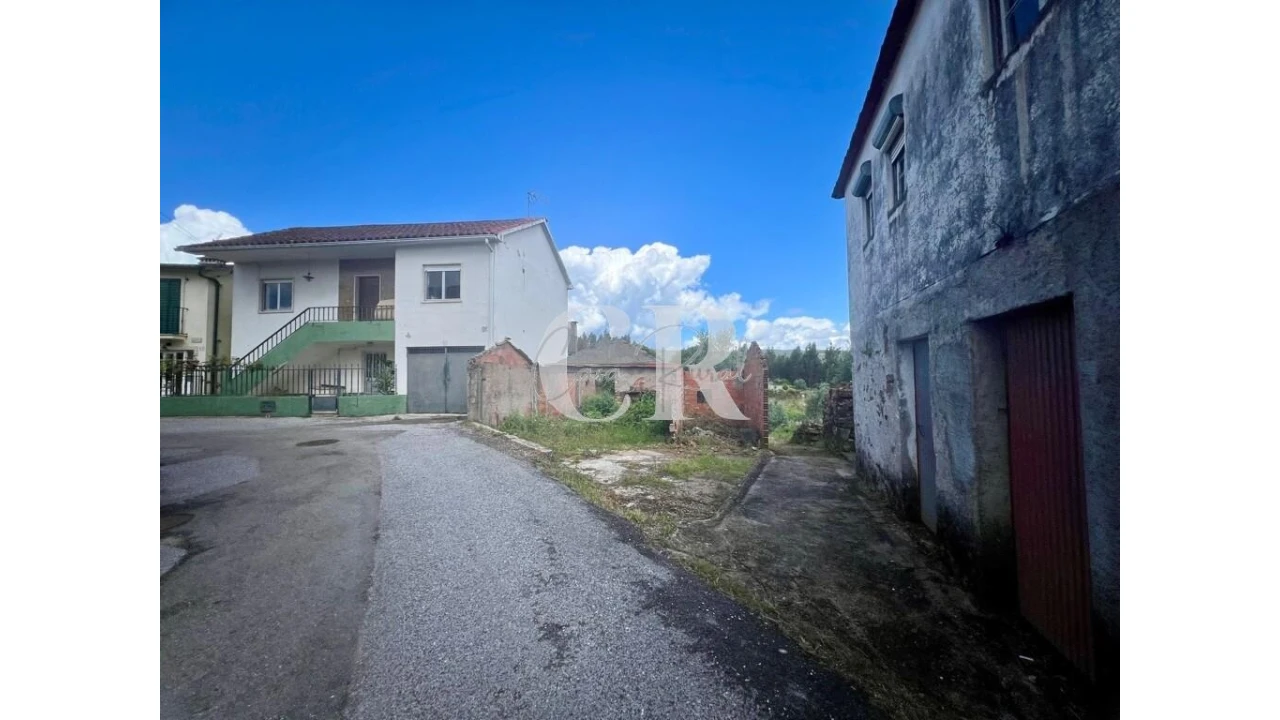 Moradia T4 para Venda em Graça Foto 6