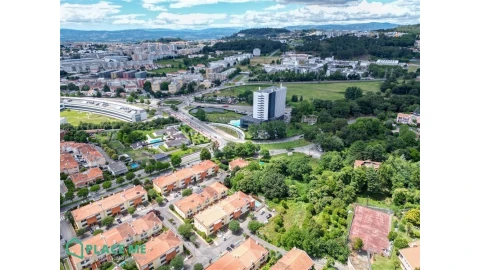Terreno para Venda em Nogueiró e Tenões