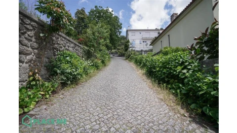 Terreno para Venda em Nogueiró e Tenões