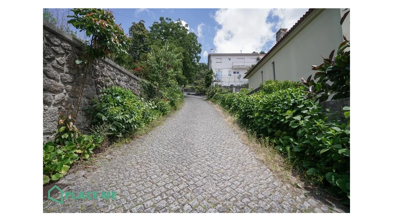 Terreno para Venda em Nogueiró e Tenões Foto 12